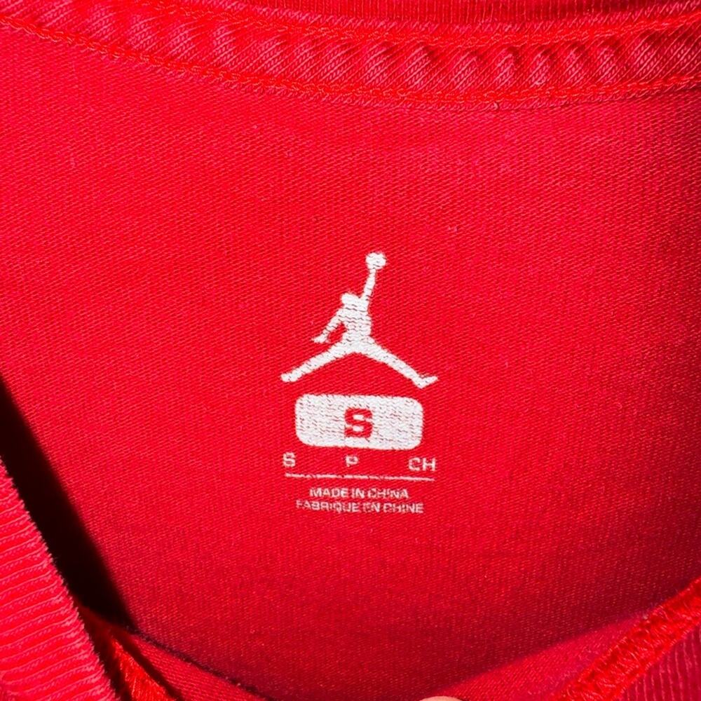 Michael Jordan Tee Shirt, Large Two-Tone #23 on the Front, Men’s Size Small - Picture 3 of 9